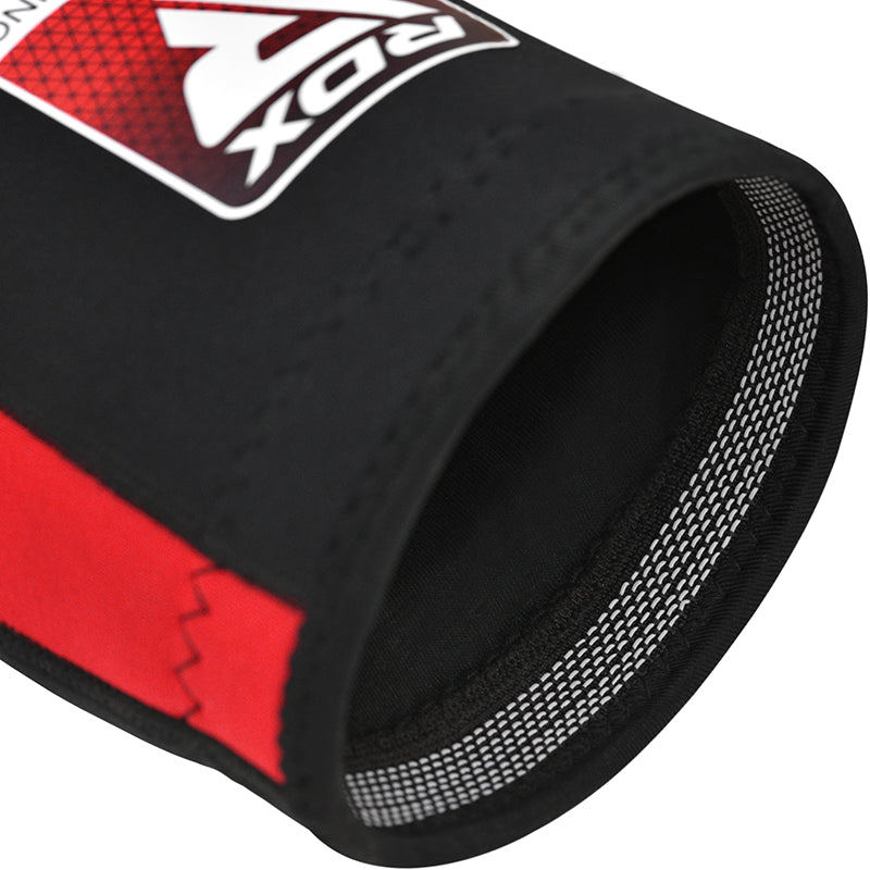 BLACK/ RED