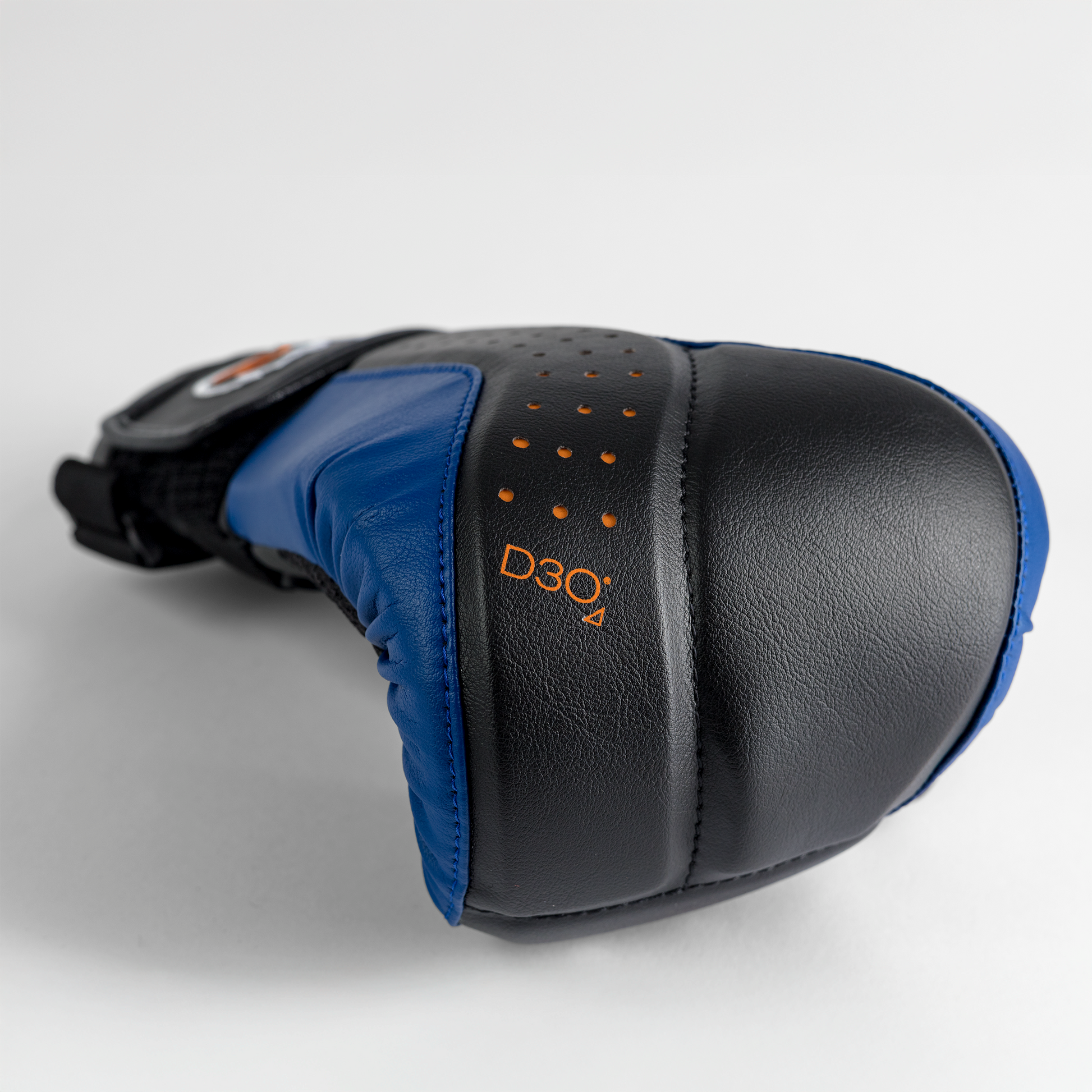 BLACK/ BLUE